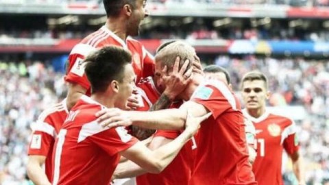 俄罗斯5-0沙特：东道主揭幕战狂胜创纪录