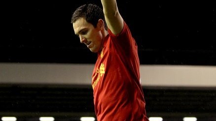 以下是基于搜索资料整理并严格按您提供的框架撰写的赛事复盘文章，数据均来自赛后战报、数据统计及教练赛后采访。