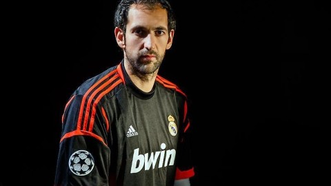 欧冠德比之夜：皇马客场攻陷诺坎普创30年纪录