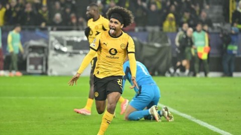 德国杯火药桶彻底点燃！拜仁VS勒沃库森8次血战6次屠杀，但上次被绝杀红牌坑惨了