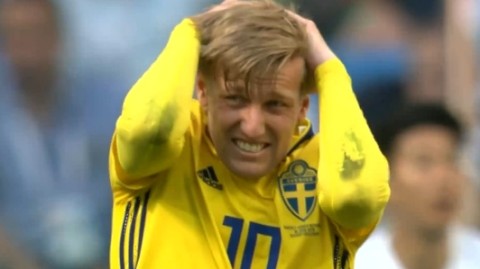 莱比锡官方：施拉格尔内收肌受伤，预计将缺席数周