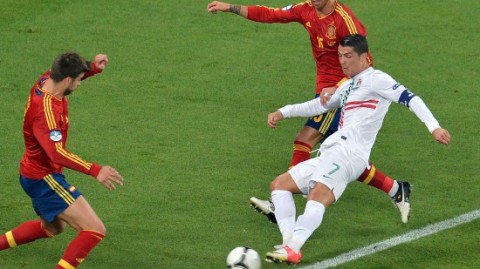 伊比利亚德比C罗戴帽，葡萄牙3-3战平西班牙