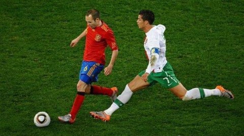 标题：欧国联决赛让球反转！葡萄牙点杀西班牙夺冠（27字）