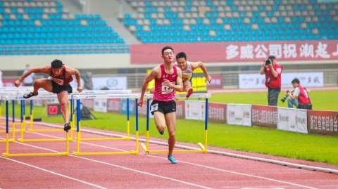 2026全国田径锦标赛男子110米栏：名将谢文骏预赛强势晋级决赛