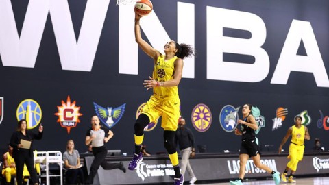 根自由vs火花：Charlotte主场2-1击沉费城联盟延续连败