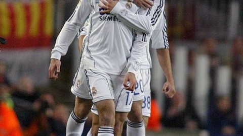 欧冠-亨利点球中柱+单刀偏出，萨拉耶塔替补头槌送阿森纳出局