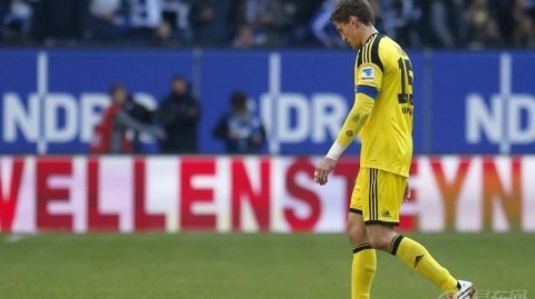 半场：汉堡1-1莱比锡，法比奥-维埃拉破门，罗慕洛脚后跟扳平