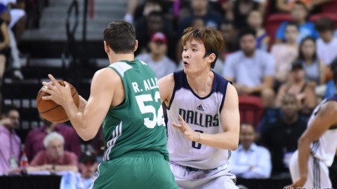 标题：丁彦雨航11+3轰MVP呼声 小牛夏联大胜凯尔特人