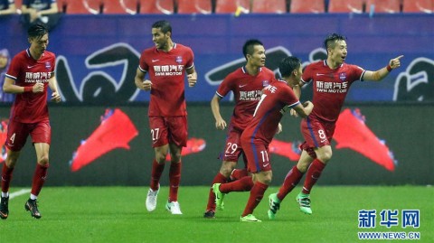 山东鲁能2-0重庆斯威，佩莱格德斯联袂建功